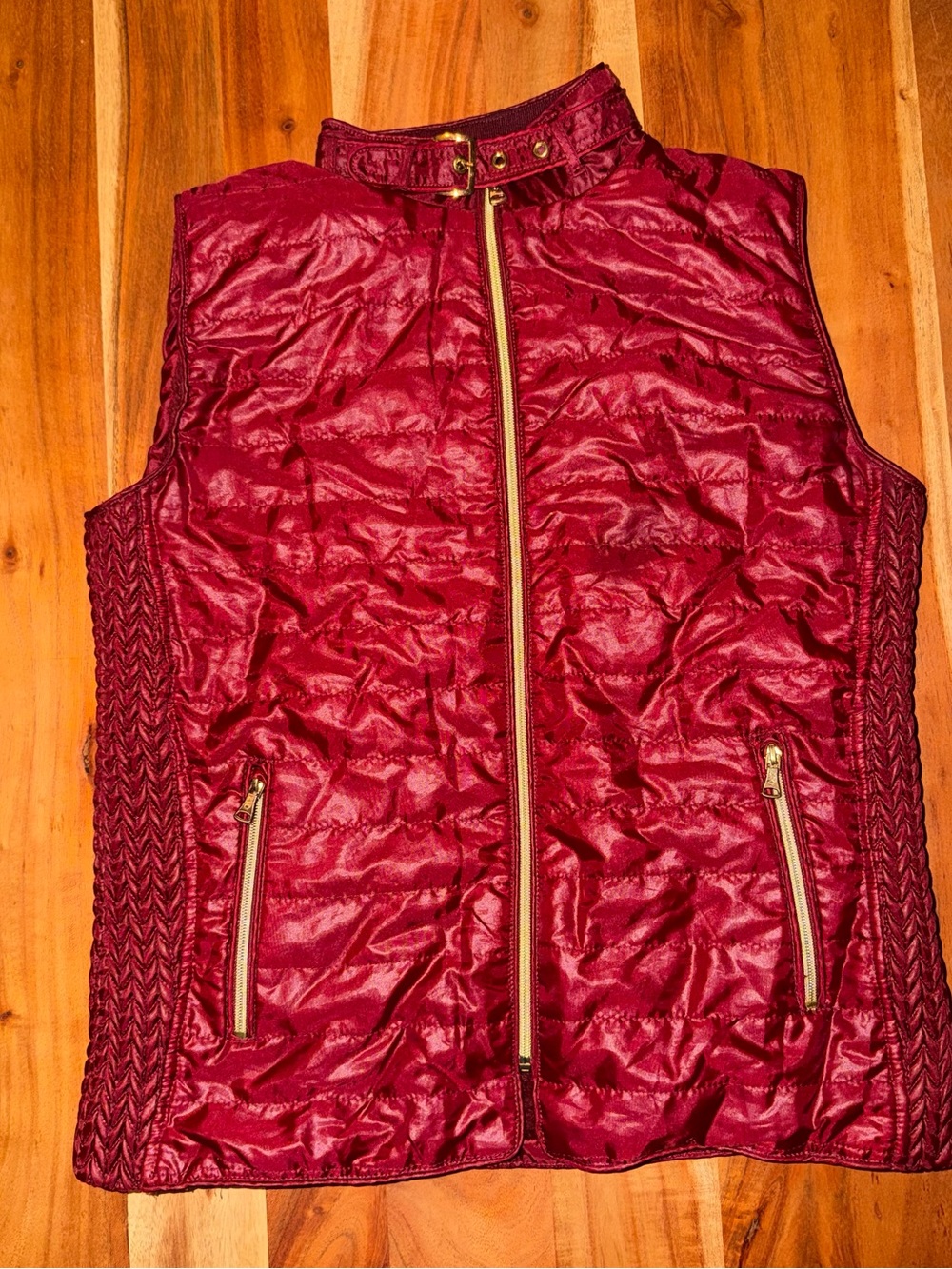 Women’s U-Bien USA Burgundy Vest with Zip Front. #014